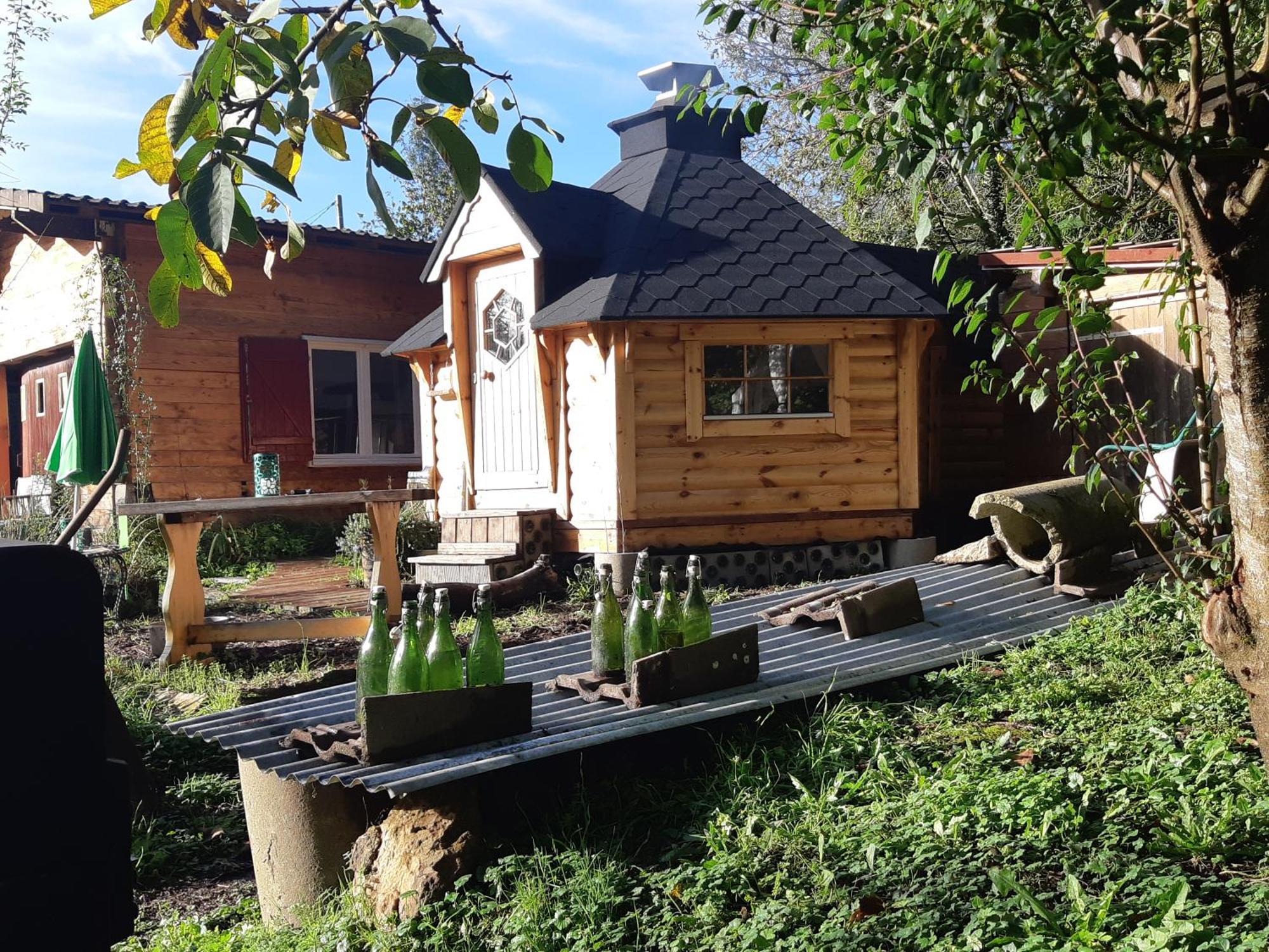 Lodge Private Lakeside Retreat *